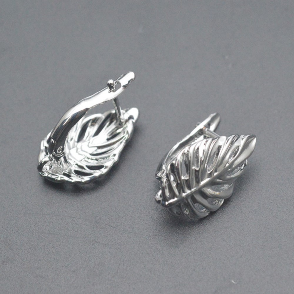 1/2Pcs 18K Gold Plated Brass L - Jewelry Making Essentials 评论和价格