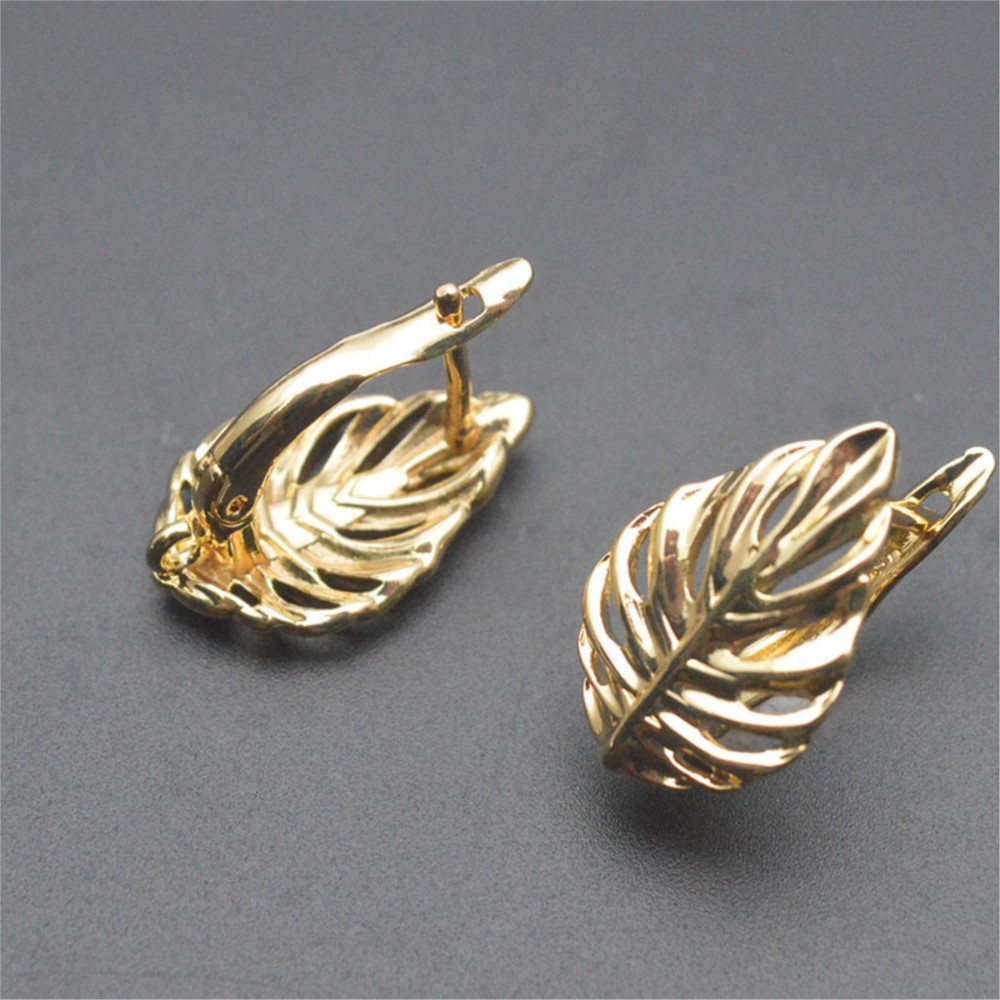 1/2Pcs 18K Gold Plated Brass L - Jewelry Making Essentials 评论和价格